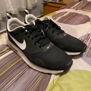Nike air max shoes